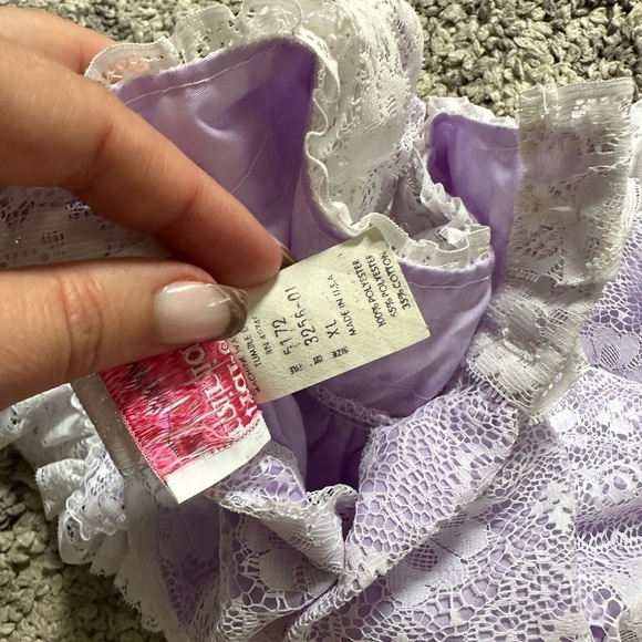 Martha’s miniatures babygirl dress - Picture 5 of 7